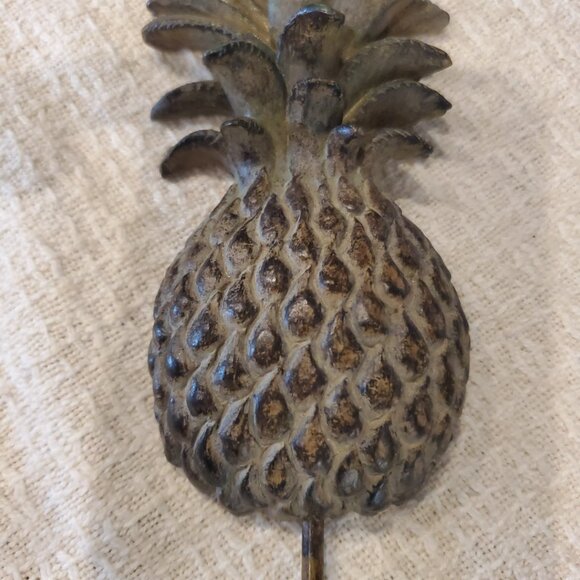 Intercontinental Art Pineapple Wall Hook, 2003 - Picture 4 of 6